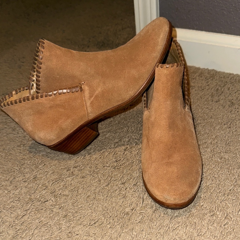 Tan Suede Ankle Boots Jack Rogers size 9